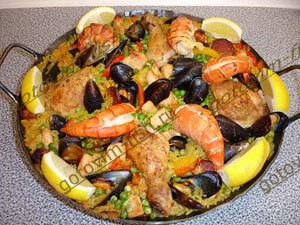 испанская паэлья с морепродуктами